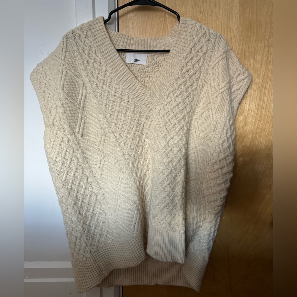 The Frankie shop cream wool vest o/s